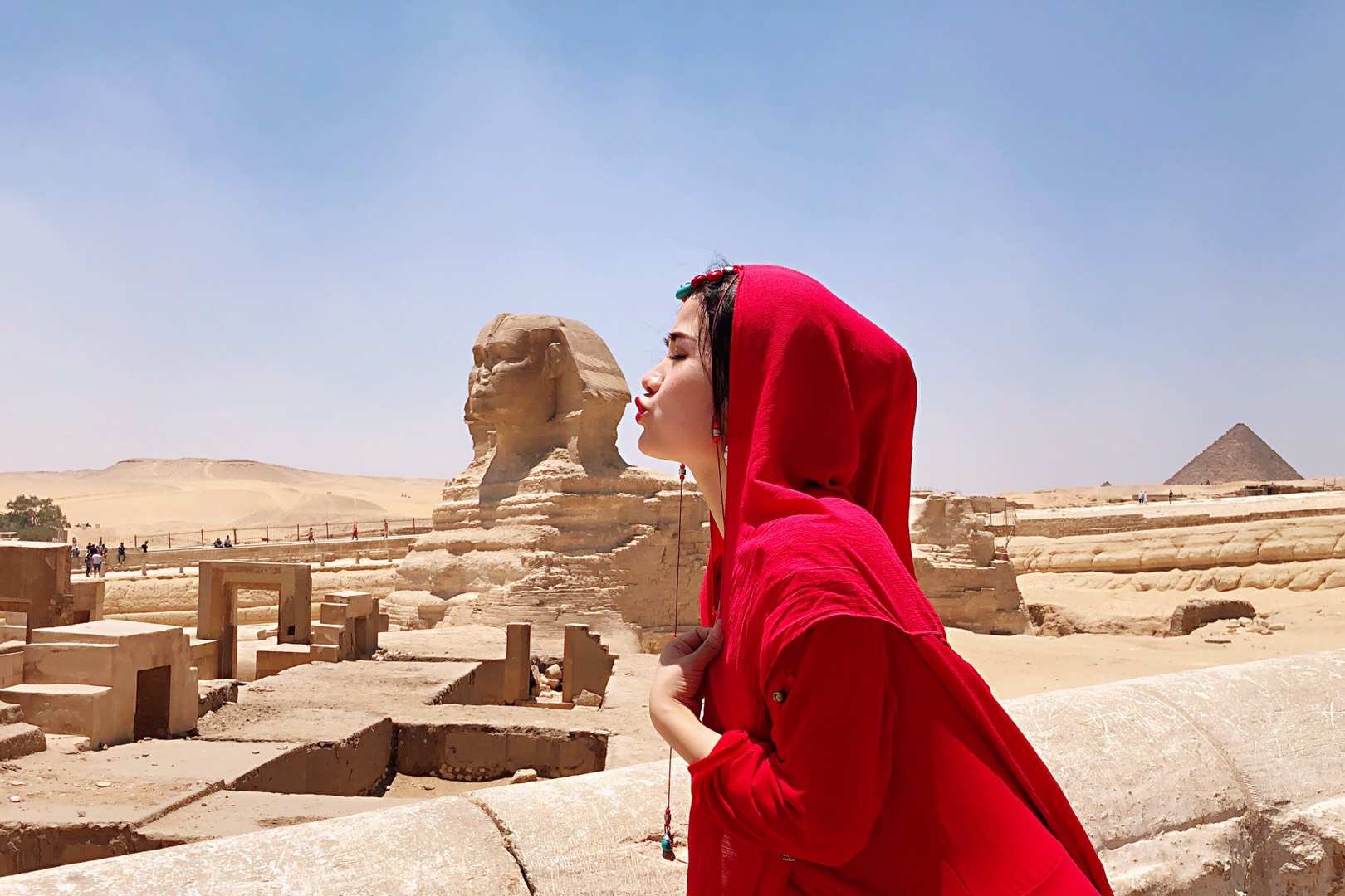 Cairo and Sharm El Sheikh Solo Female Tour: 6 Days with Pyramids, Grand Egyptian Museum and an All-Inclusive Red Sea Beach Stay